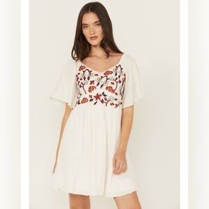 SHYANNE WOMEN'S‎ EMBROIDERED CRINKLE FLUTTER SLEEVE MINI DRESS SIZE XXXL